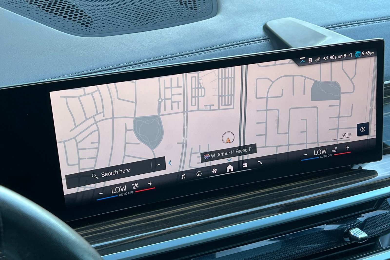 Used 2025 BMW X7 xDrive40i w/ Climate Comfort Package image 44