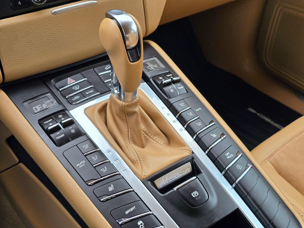 Used 2015 Porsche Macan S AWD/4WD image 24