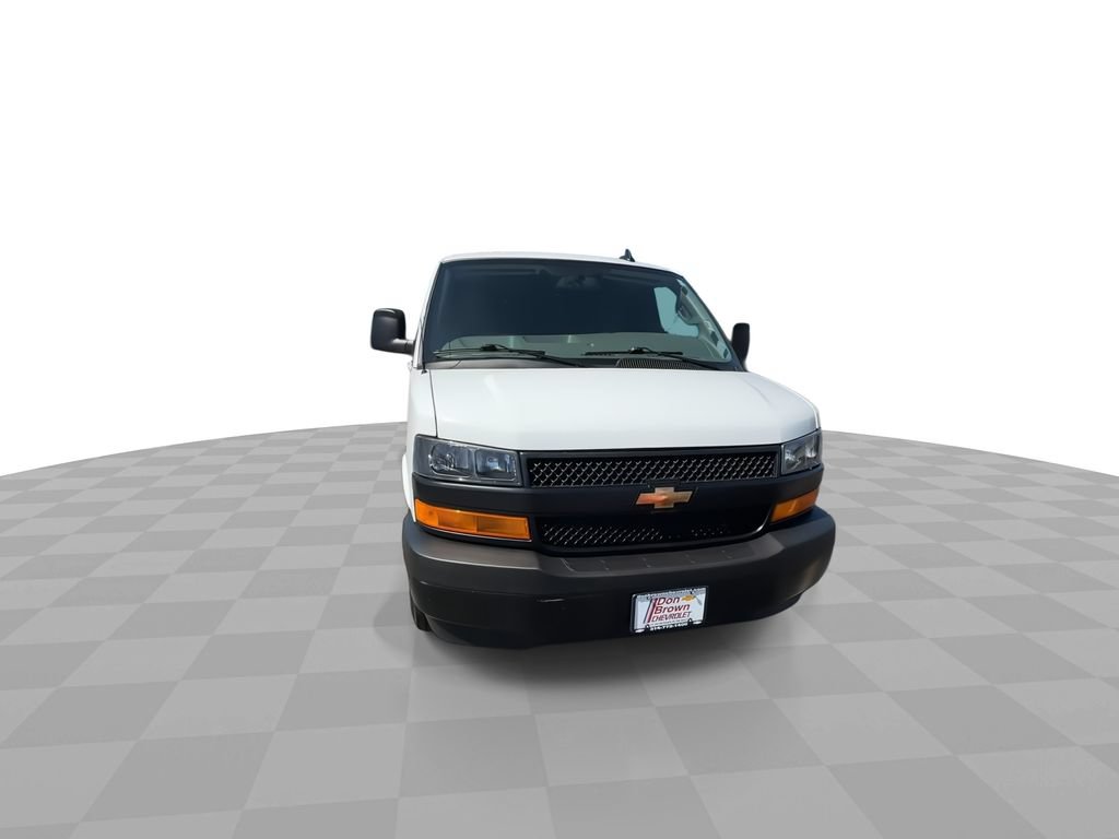Used 2025 Chevrolet Express 2500 Extended w/ Driver Convenience Package RWD image 3