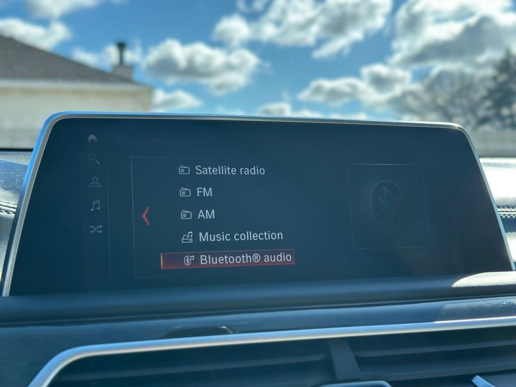 Used 2018 BMW 750i xDrive image 35