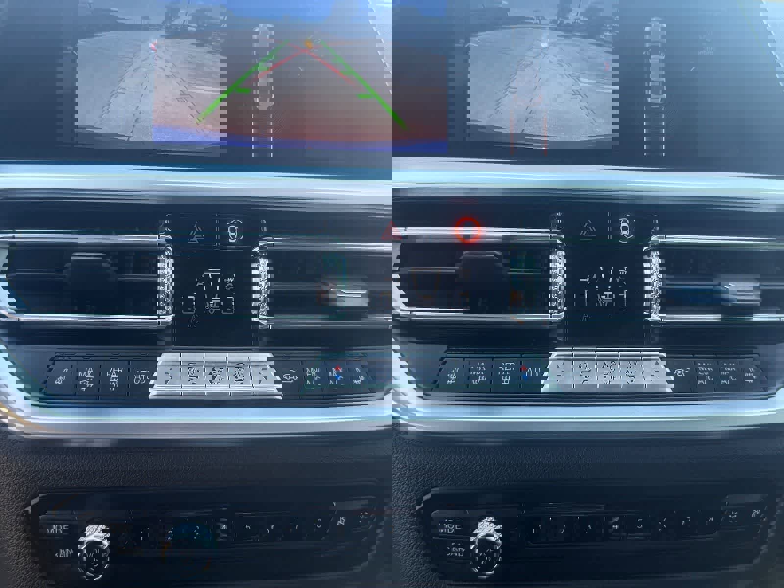 Used 2022 BMW M440i Coupe w/ Premium Package image 17