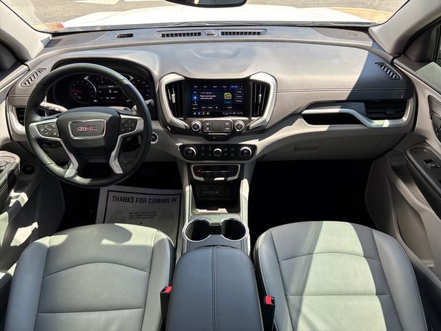 Used 2024 GMC Terrain SLT image 11