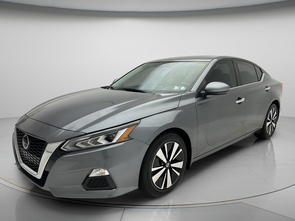 Used 2021 Nissan Altima 2.5 SV w/ SV Premium Package FWD image 3