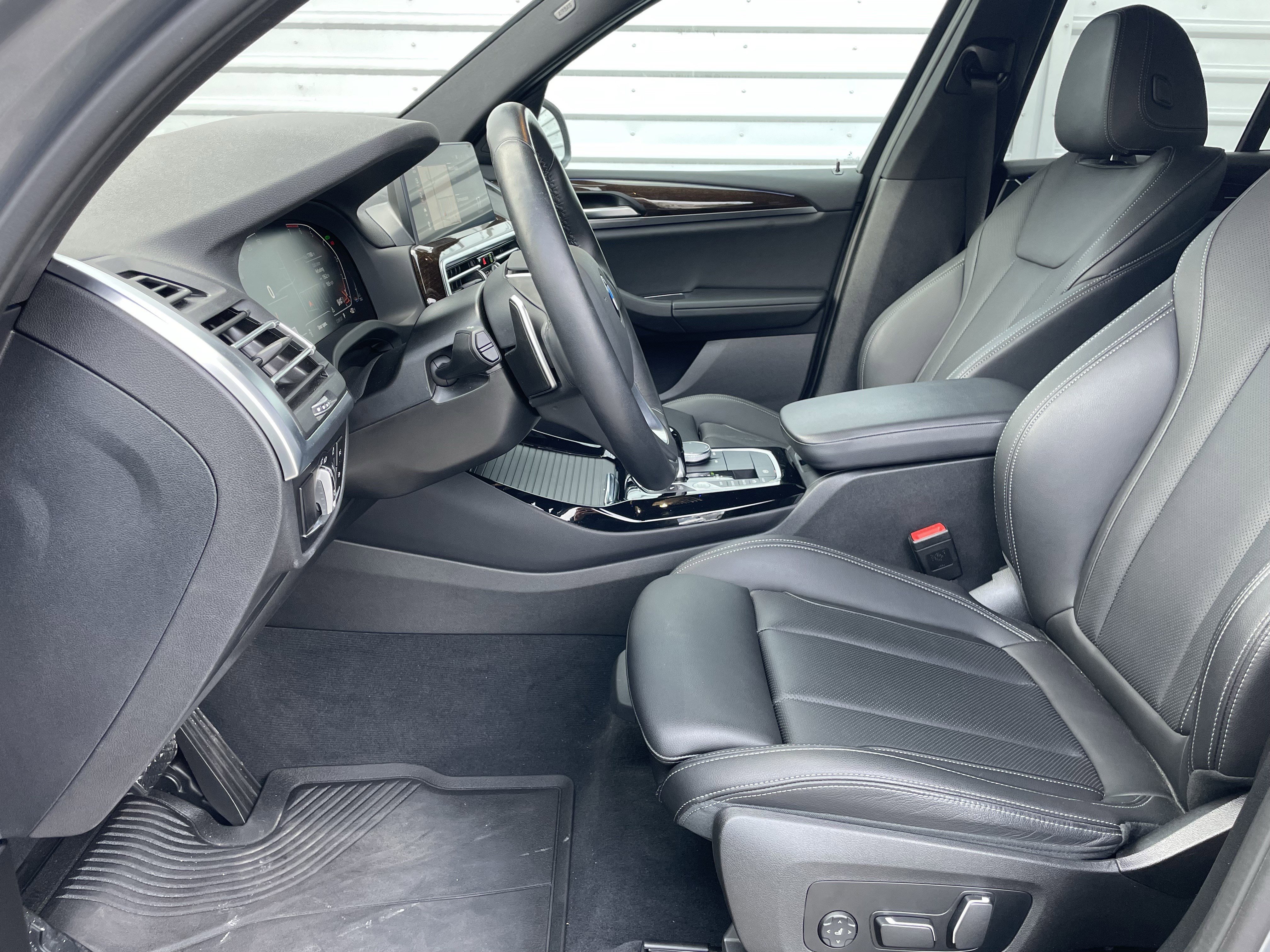 Used 2024 BMW X3 xDrive30i w/ Convenience Package image 14