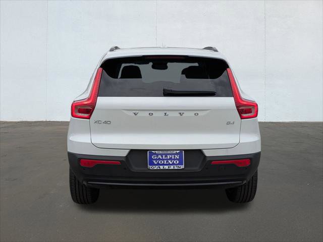 New 2026 Volvo XC40 B4 Plus w/ Climate Package image 5