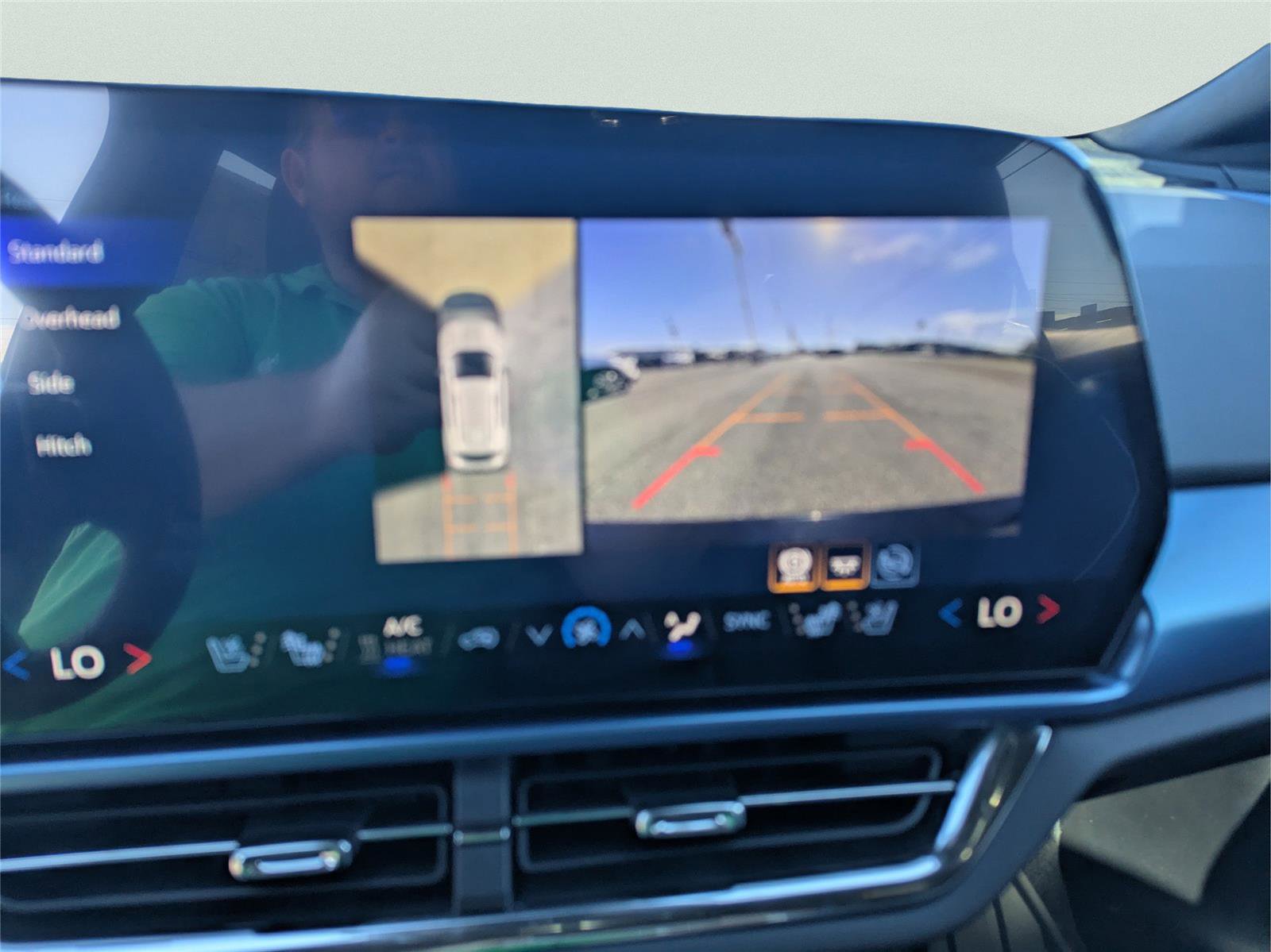 New 2026 Chevrolet Equinox EV LT w/ Convenience Package II image 19