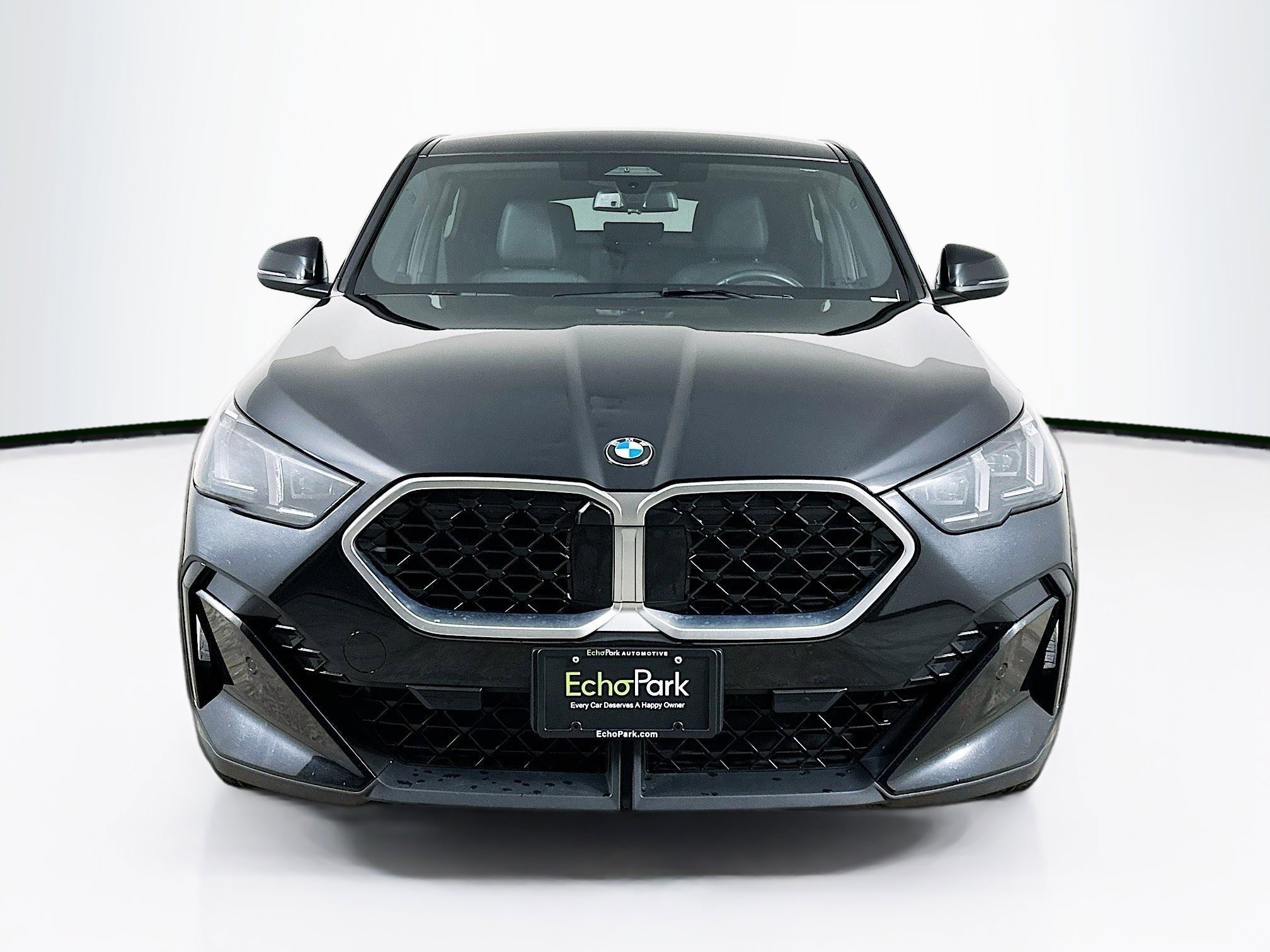 Used 2025 BMW X2 xDrive28i image 2