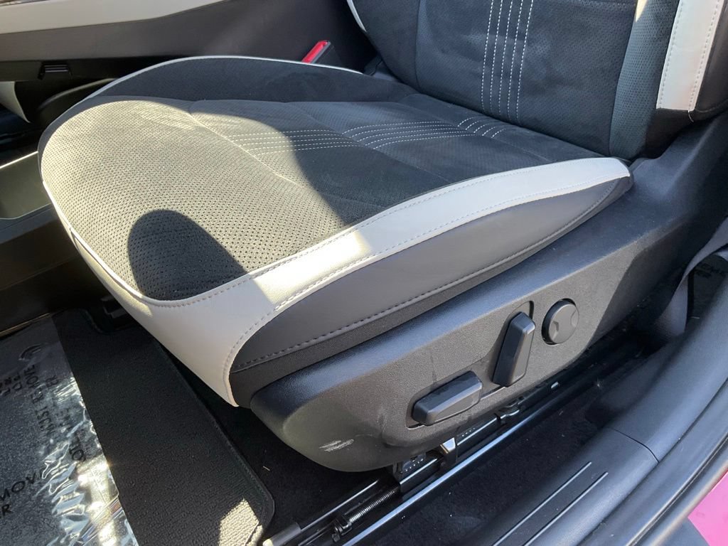 Used 2022 Kia EV6 GT-Line w/ GT-Line Suede Seat Package RWD image 16