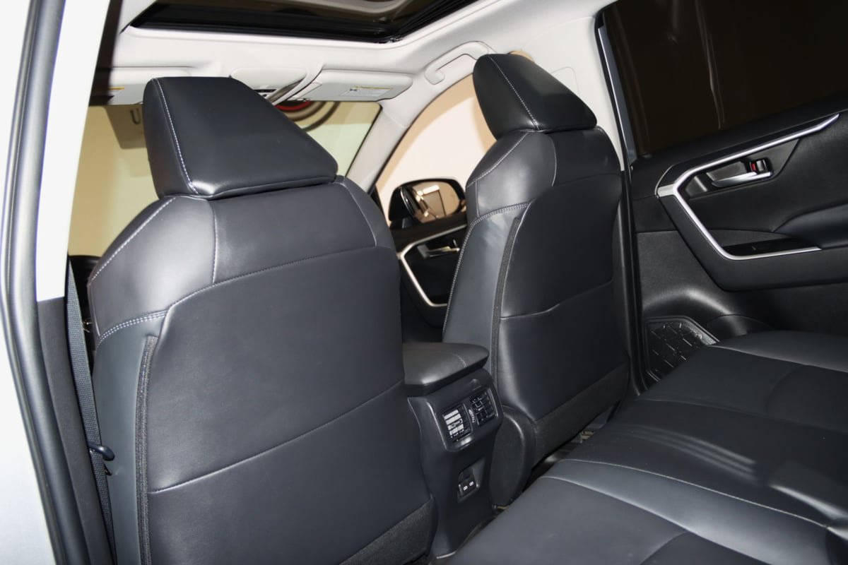 Used 2022 Toyota RAV4 XLE Premium AWD/4WD image 50
