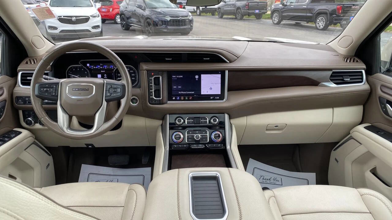 Used 2021 GMC Yukon XL Denali w/ Denali Premium Package image 25