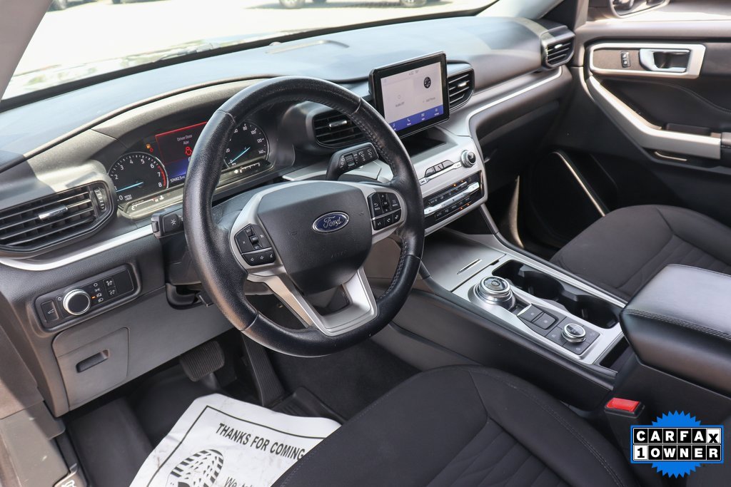 Used 2021 Ford Explorer XLT image 16