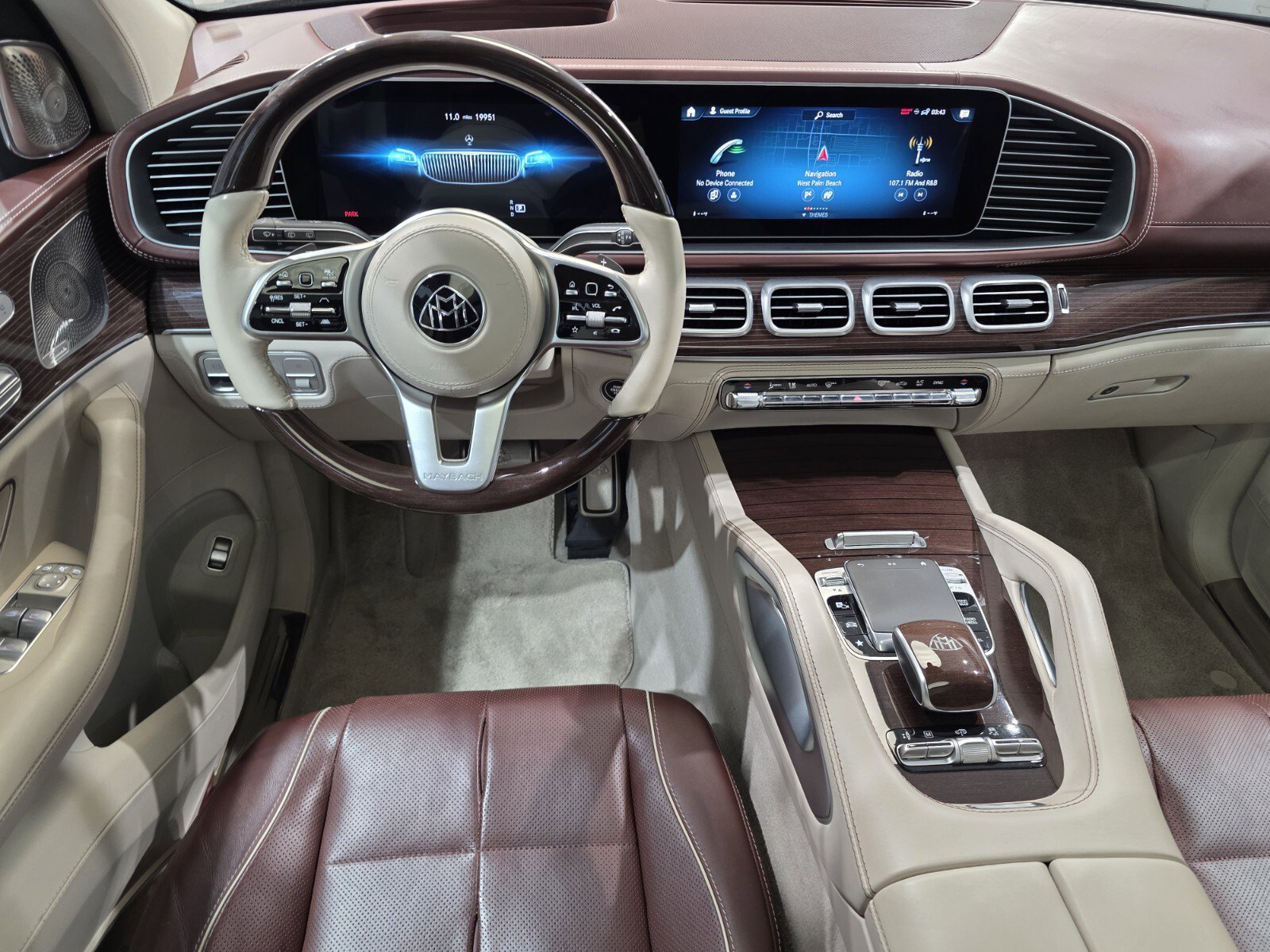 Used 2023 Mercedes-Benz Maybach GLS 600 4MATIC image 10