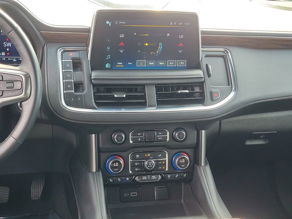 Used 2023 Chevrolet Suburban Premier image 25