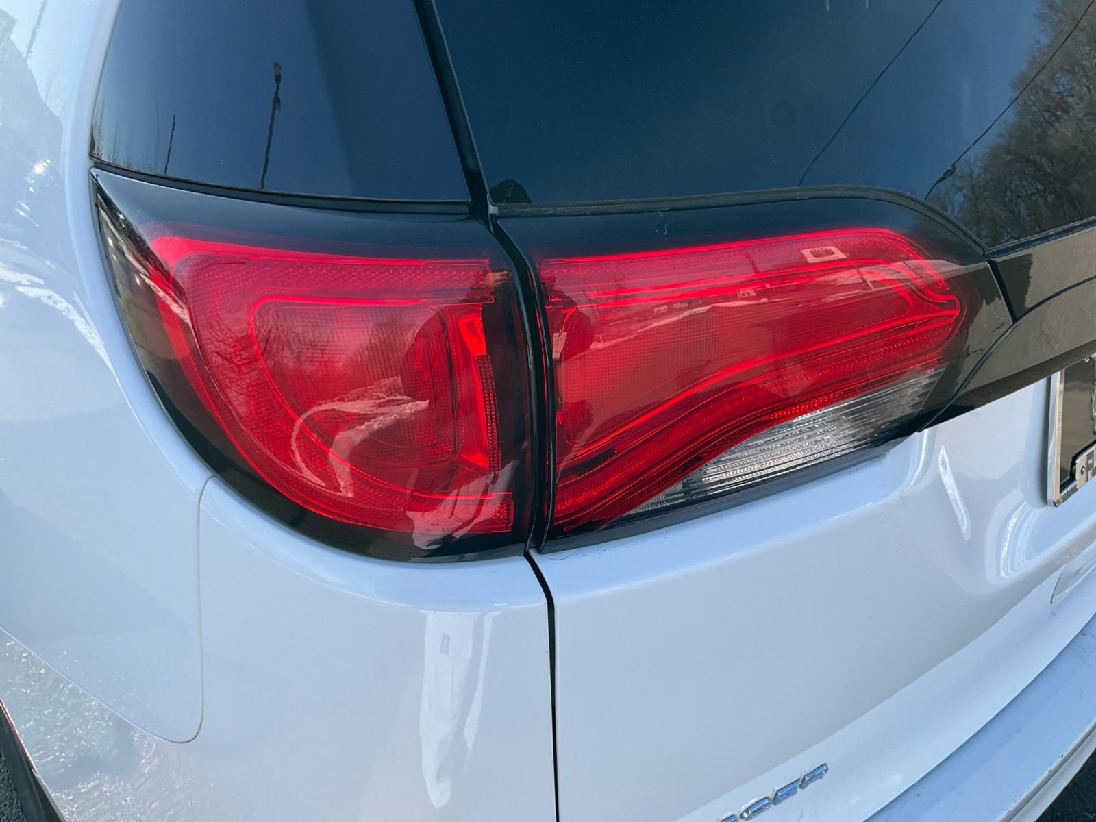 Used 2022 Chrysler Voyager LX image 25