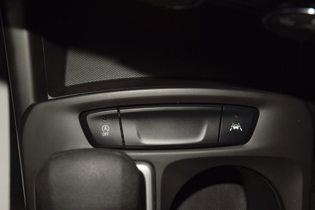 Used 2024 Chevrolet Trax RS FWD image 32