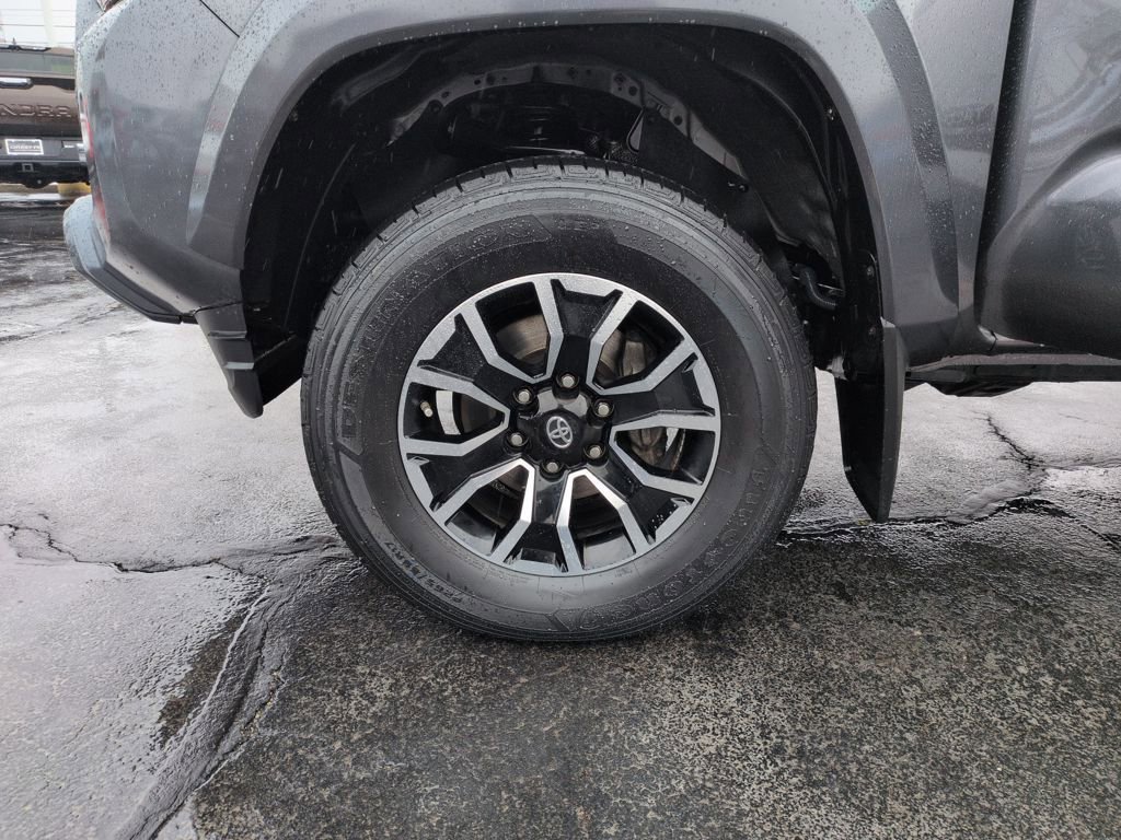 Used 2021 Toyota Tacoma TRD Sport w/ TRD Premium Sport Package image 27