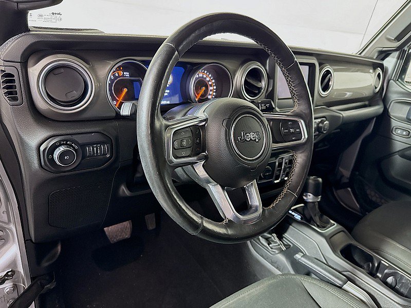 Used 2018 Jeep Wrangler Unlimited Sahara w/ Cold Weather Group image 9