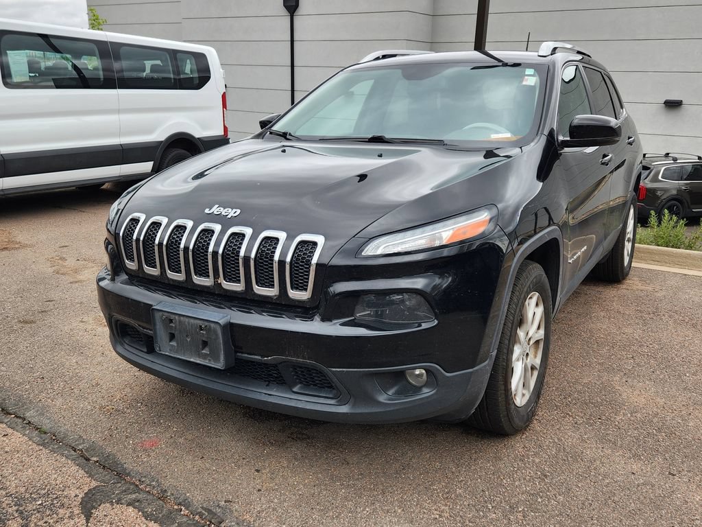 Used 2017 Jeep Cherokee Latitude w/ Safety/Convenience Group AWD/4WD image 9