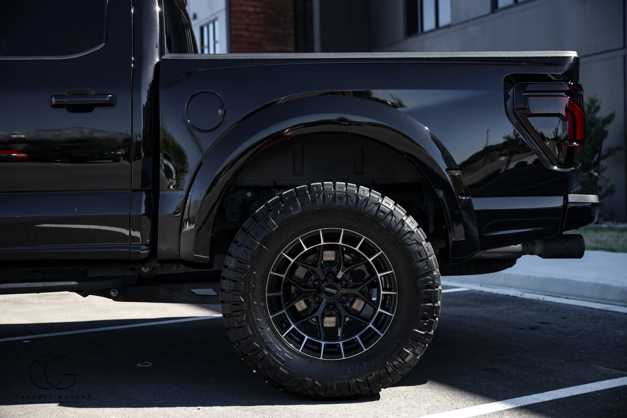 Used 2024 Ford F150 Raptor w/ Equipment Group 803A Raptor R AWD/4WD image 12