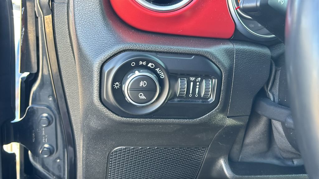 Used 2021 Jeep Gladiator Rubicon image 15