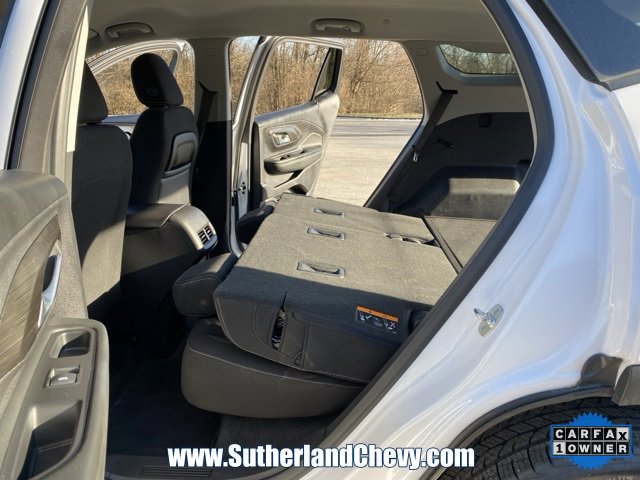 Used 2024 GMC Terrain SLE image 39