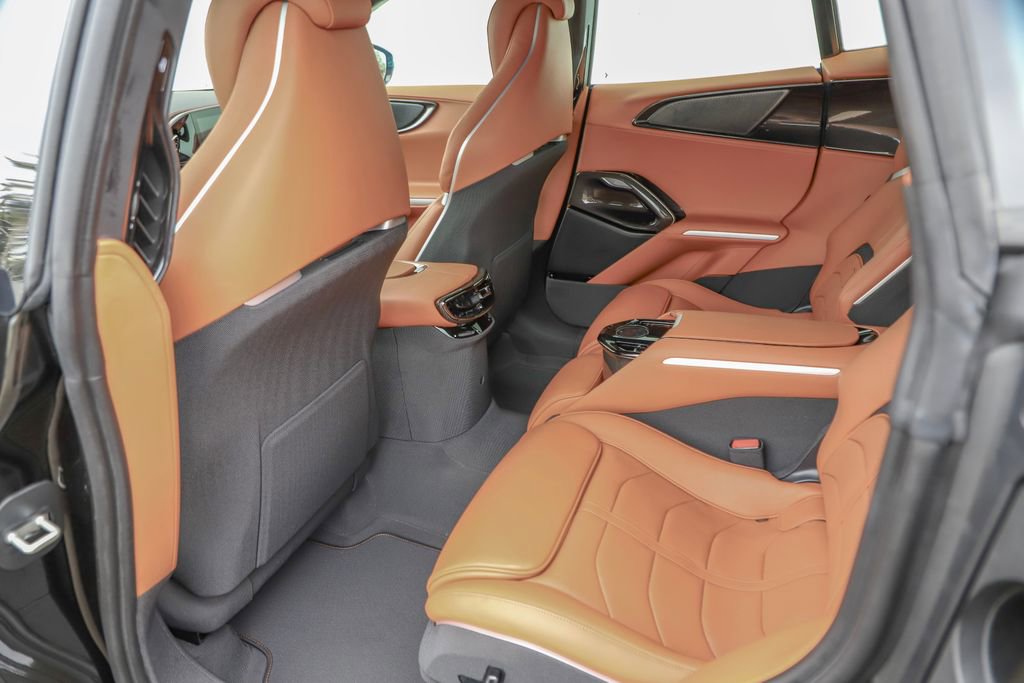 Certified 2025 Ferrari Purosangue image 43