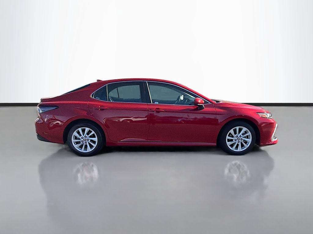 Used 2024 Toyota Camry LE FWD image 4