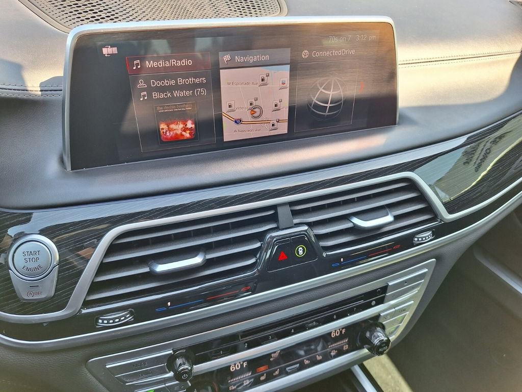 Used 2019 BMW 740i w/ Executive Package image 16