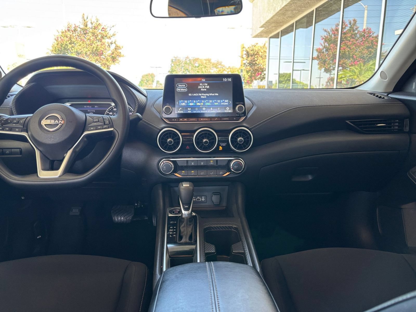 Used 2025 Nissan Sentra SV FWD image 31