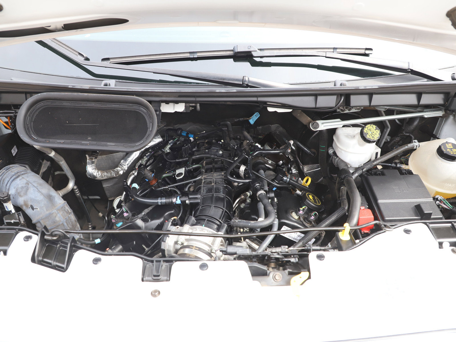 Used 2024 Ford Transit 350 XLT RWD image 31