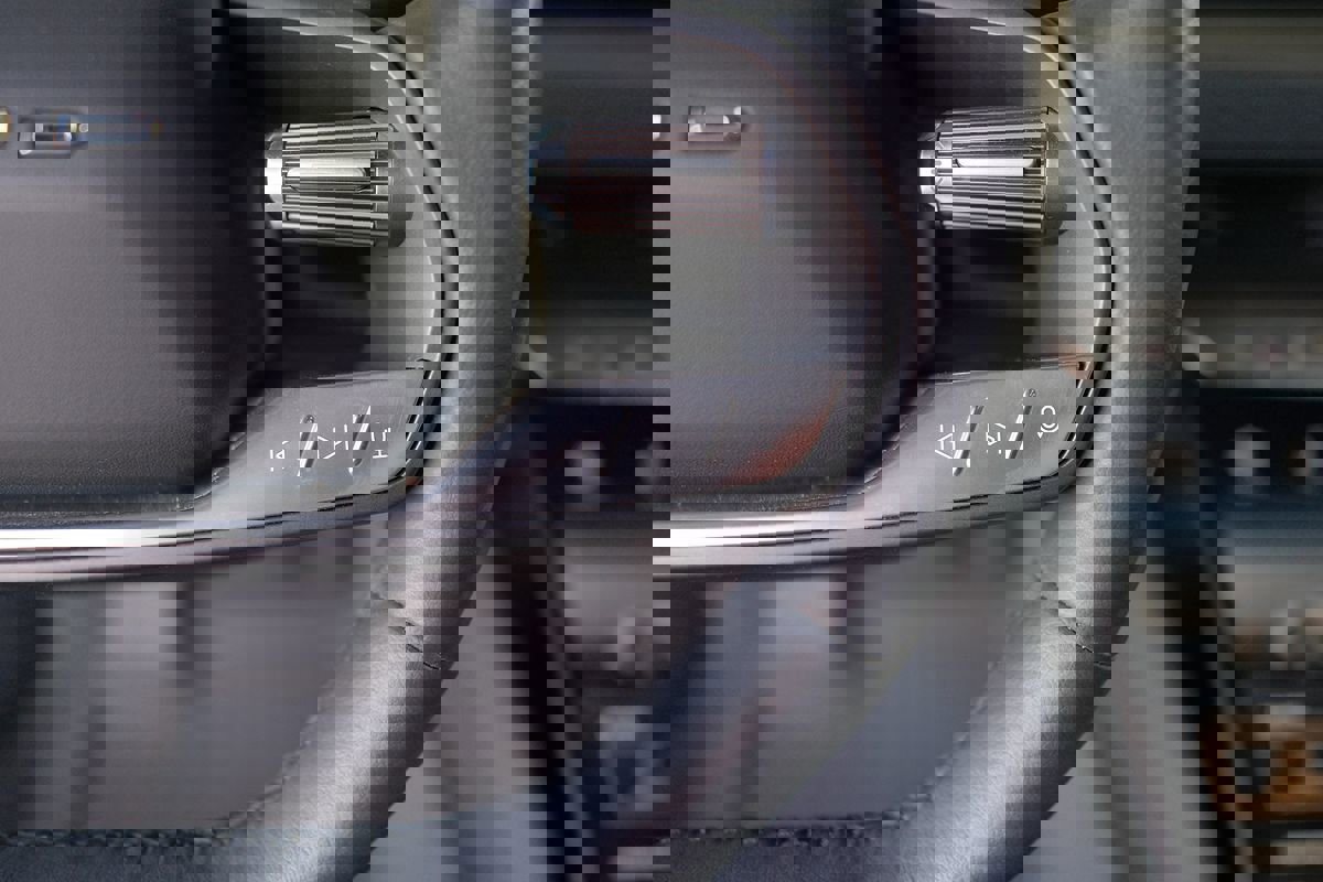 Used 2024 Lucid Air Touring image 14