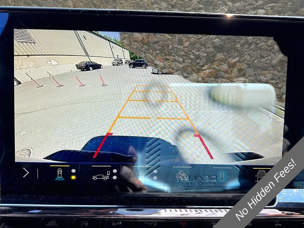 Used 2024 Chevrolet Silverado 2500 ZR2 w/ Technology Package AWD/4WD image 20