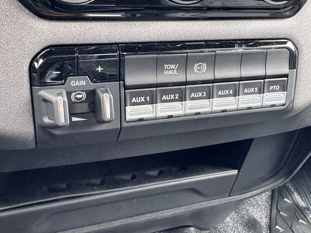 New 2026 RAM 4500 Tradesman AWD/4WD image 19