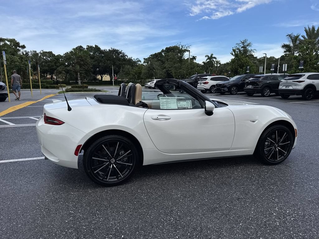 New 2026 MAZDA MX-5 Miata Grand Touring RWD image 4