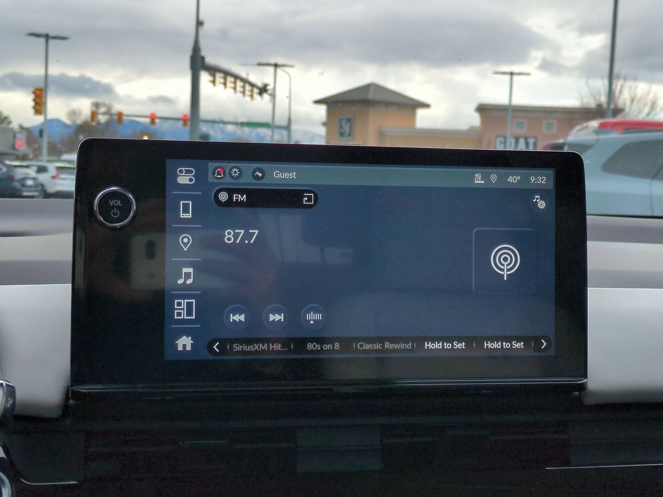 Used 2025 Honda Prologue Touring image 25