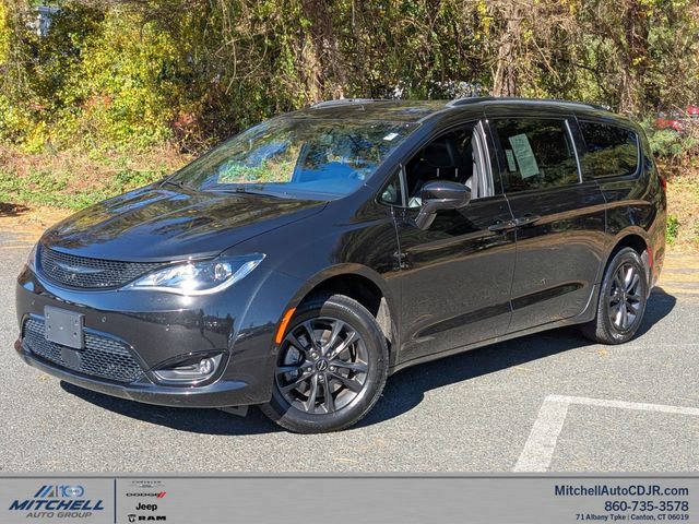 Certified 2020 Chrysler Pacifica Touring-L w/ Advanced Safetytec Group