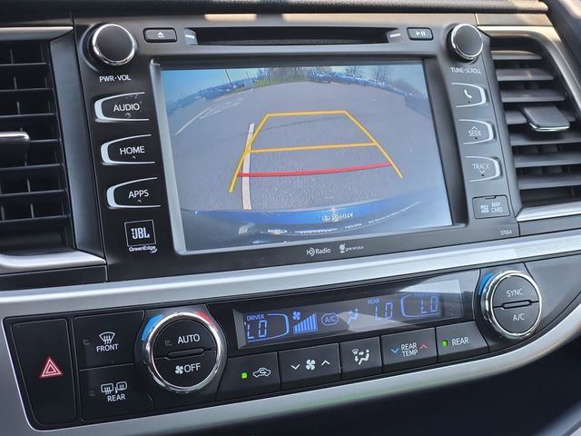 Used 2015 Toyota Highlander Limited Platinum image 22