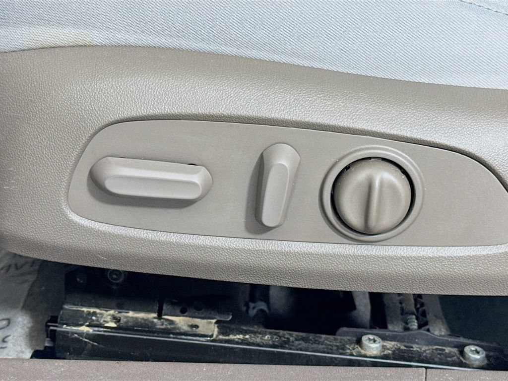 Used 2023 Chevrolet Malibu LT FWD image 15