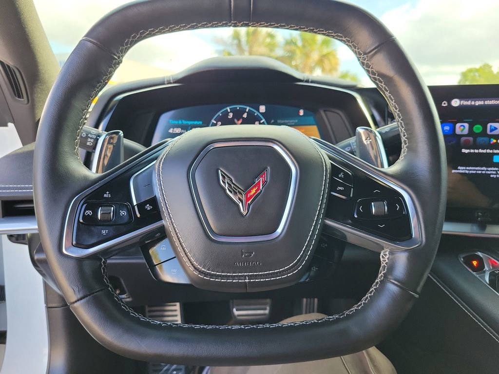 Used 2025 Chevrolet Corvette Stingray Coupe w/ Z51 Performance Package image 18