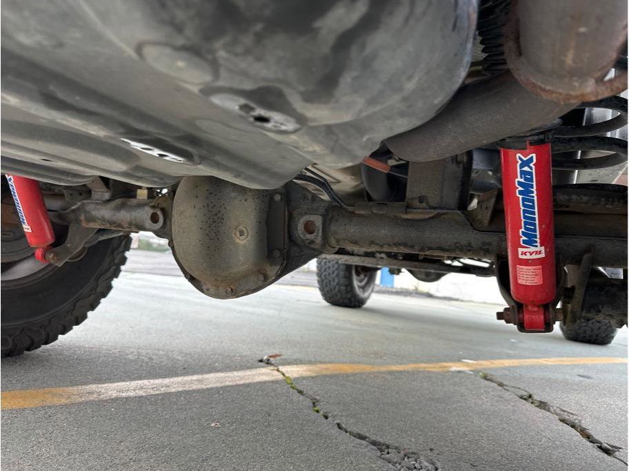 Used 2006 Jeep Wrangler Unlimited w/ Security Group image 24