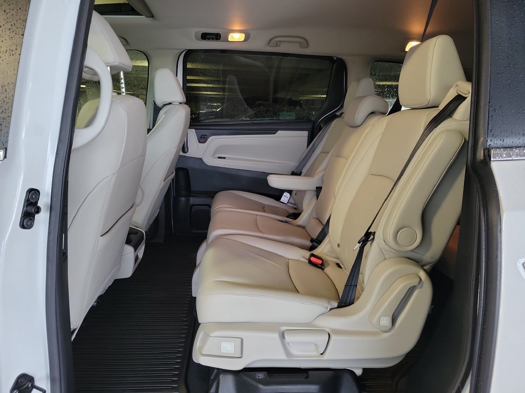 Certified 2026 Honda Odyssey EX-L image 14