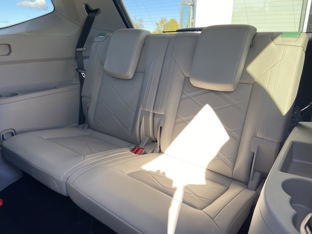 New 2026 Volkswagen Atlas SE image 8