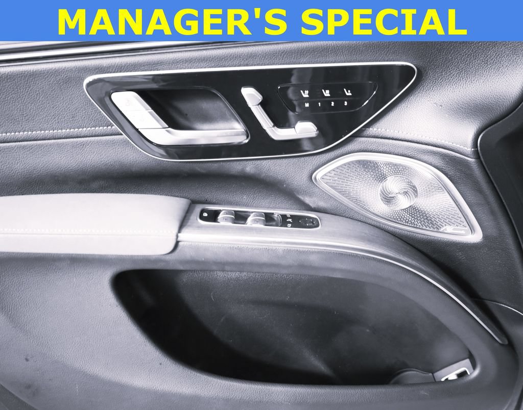 Used 2023 Mercedes-Benz EQS 580 4MATIC SUV image 9