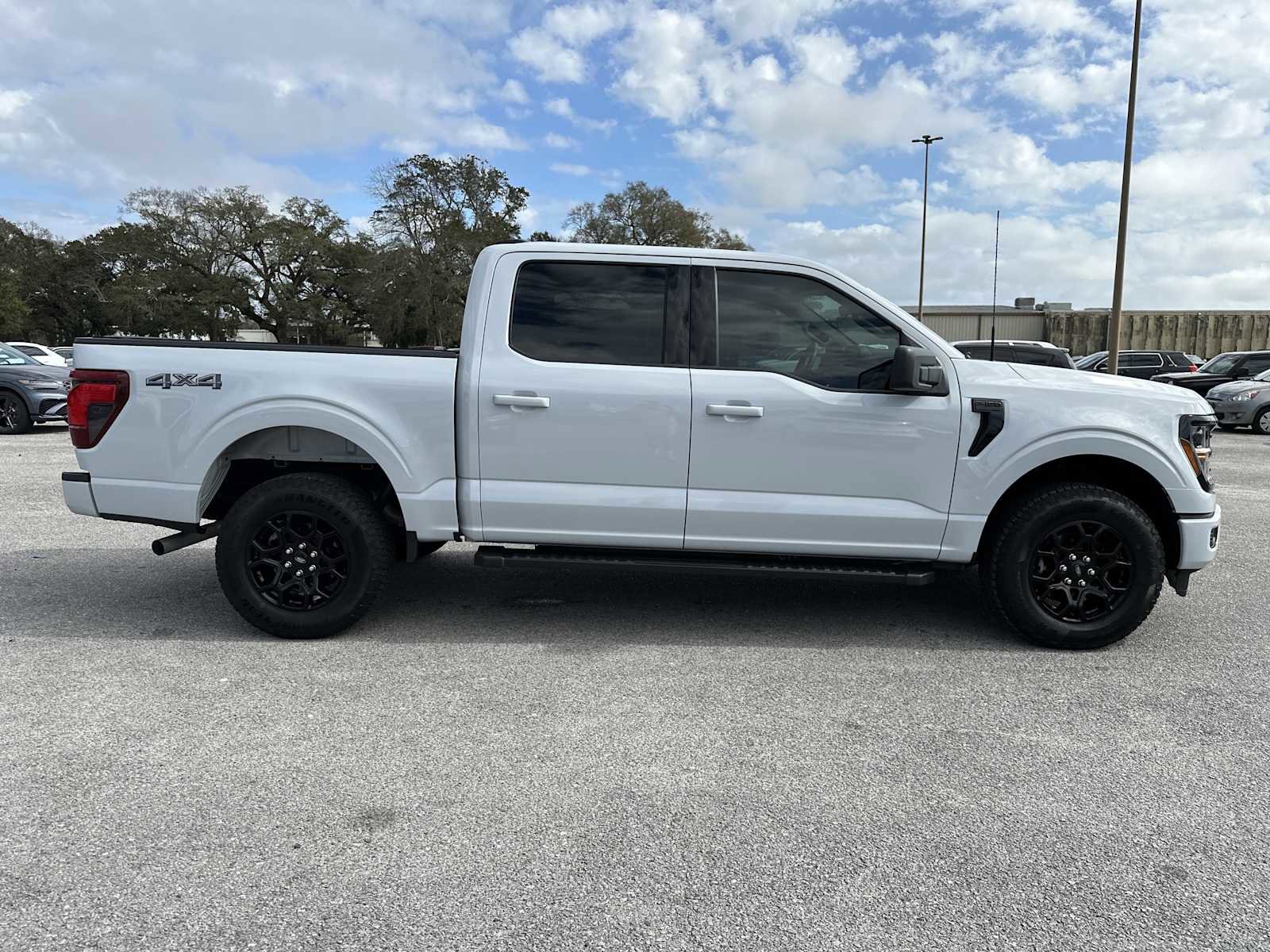 Used 2025 Ford F150 XLT w/ Equipment Group 301A Standard image 9