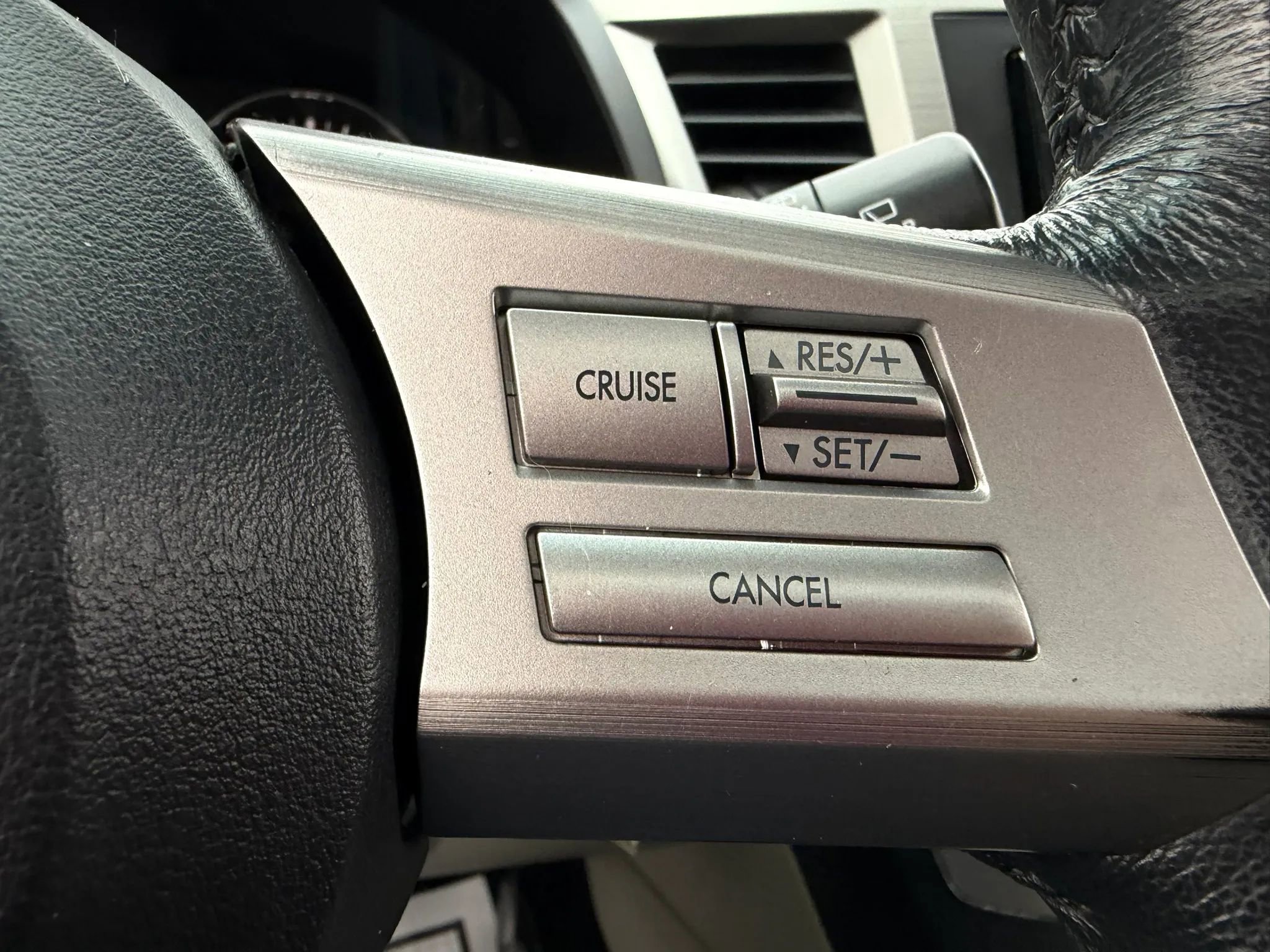 Used 2010 Subaru Outback 2.5i Premium image 31