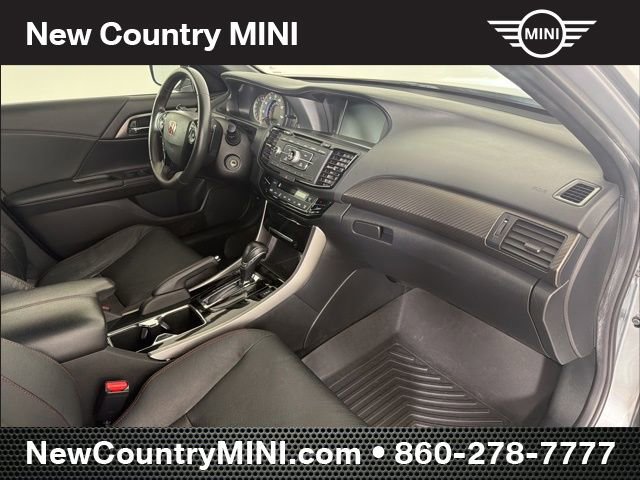 Used 2017 Honda Accord Sport Special Edition image 14