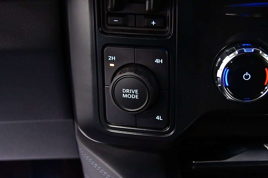 Used 2025 Ford F350 Platinum image 29