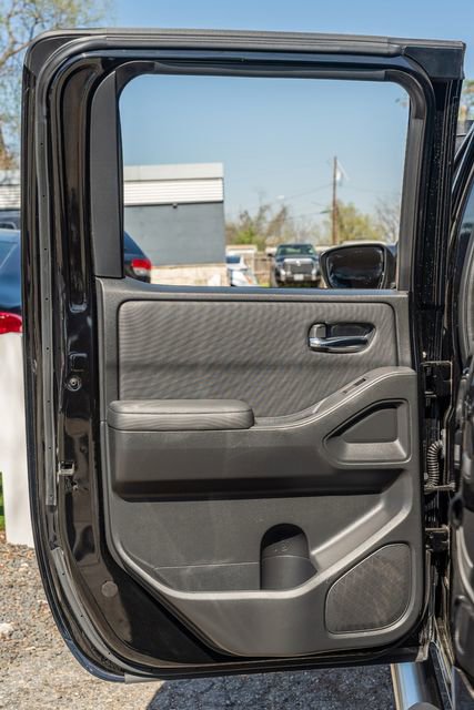 Used 2022 Nissan Frontier SV image 33