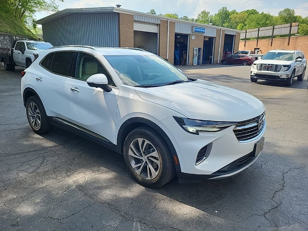 Used 2021 Buick Envision Essence w/ Technology Package I FWD image 4