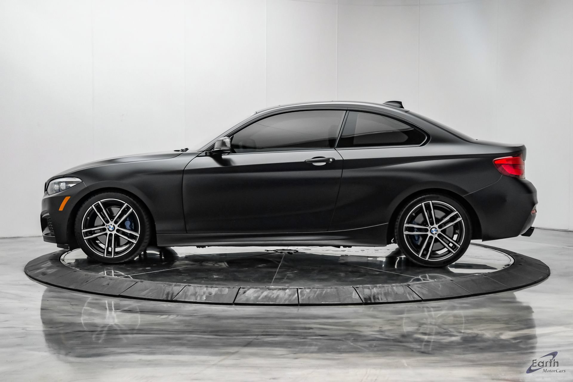 Used 2018 BMW M240i Coupe RWD image 7